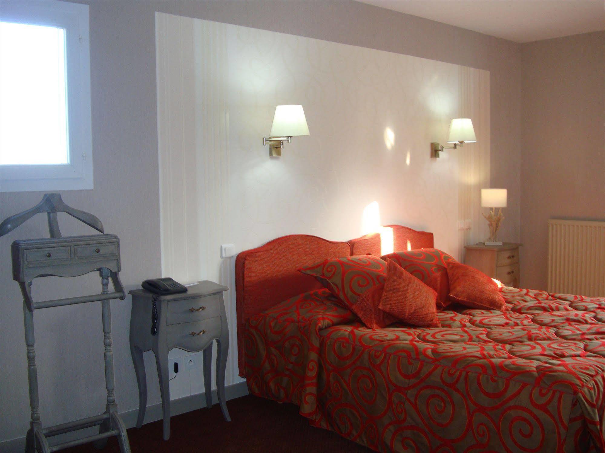 Hotel Le Gue Du Holme 圣康坦索勒 外观 照片